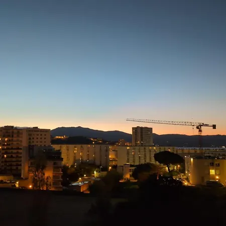 Bright With Balcony In * Αζάτσιο